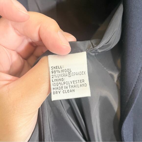 Talbots Women's Navy Blue Notch Lapel Collar Long Sleeve Blazer Jacket Size 8 - Picture 13 of 14